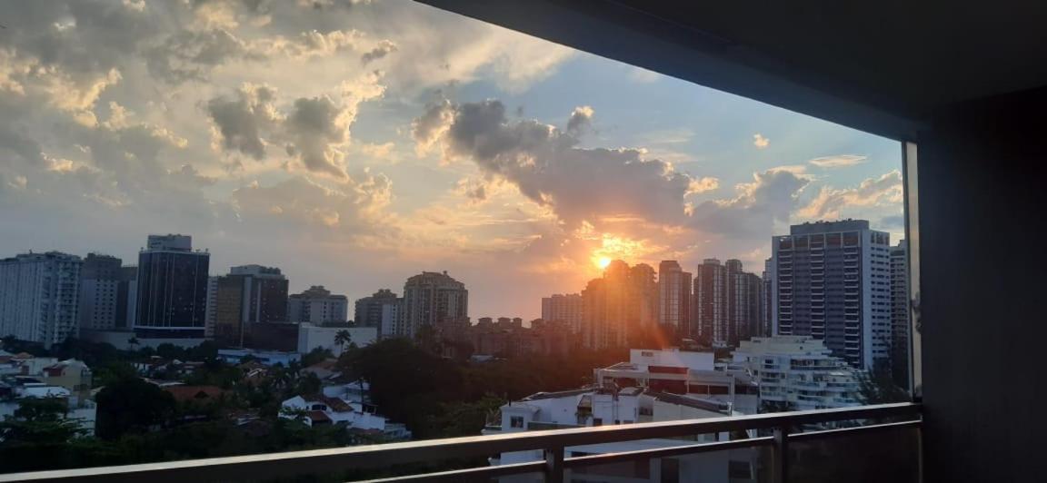 Barra Front Beach Apartment Rio de Janeiro Bagian luar foto